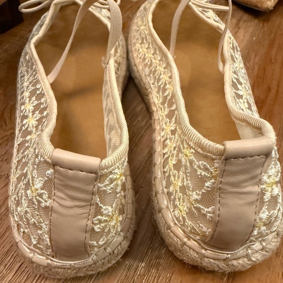 Ditsy Floral Cream Lace Ballet Flats Balletcore Cottagecore Very good Cond - Picture 2 of 6